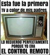 Haga click para ver la imagen ampliada tv a color de mis papas.jpg